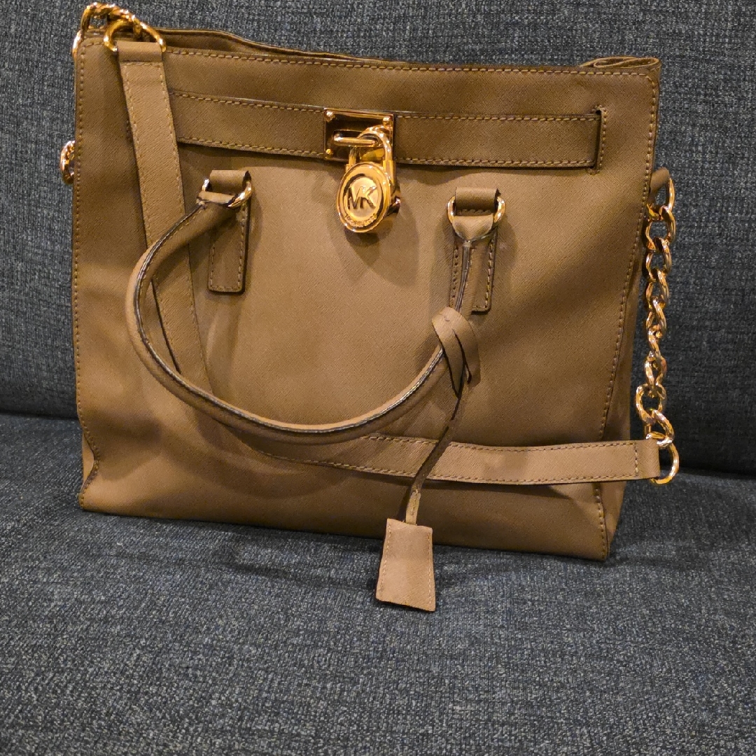 Michael Kors Tan Hamilton Shoulder Bag With Gold Accents
